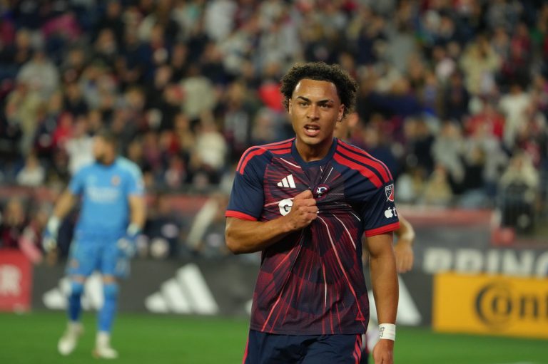 LOS REVOLUTION DICEN PRESENTE CON SUS SELECCIONES